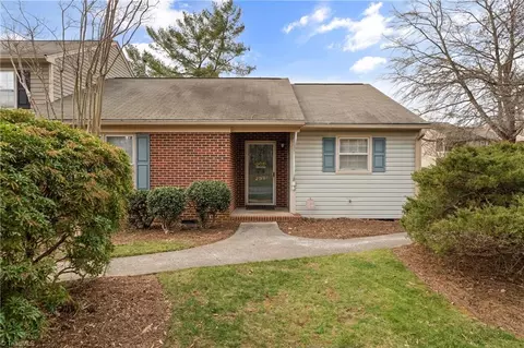 2749 Crosswinds Dr, Winston Salem, NC 27127