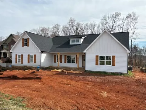 128 Arrendal Ct, Mocksville, NC 27028