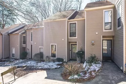 217 Village Ln #E, Greensboro, NC 27409