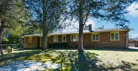 6417 Kennedy Rd, Trinity, NC 27370
