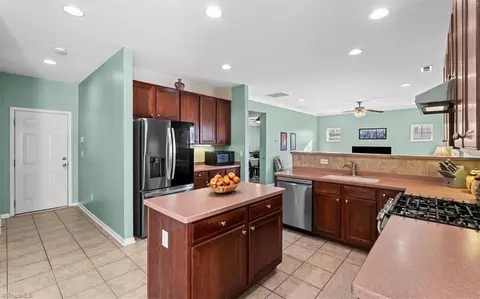 809 Hedgepath Ter, High Point, NC 27265 photo 14