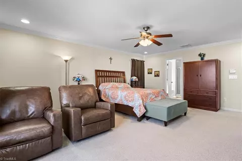 809 Hedgepath Ter, High Point, NC 27265 photo 25