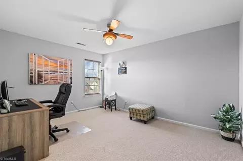 809 Hedgepath Ter, High Point, NC 27265 photo 29