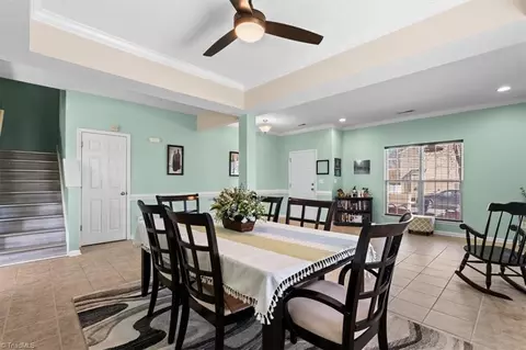 809 Hedgepath Ter, High Point, NC 27265 photo 6
