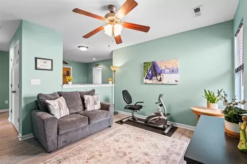 809 Hedgepath Ter, High Point, NC 27265 photo 36