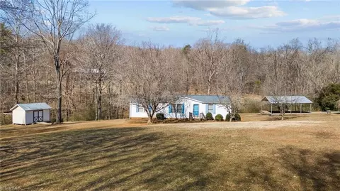 262 Wall Rd, Mayodan, NC 27027 photo 5