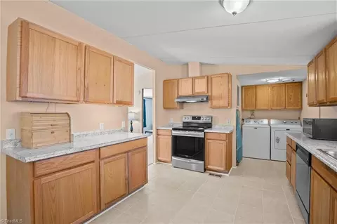 262 Wall Rd, Mayodan, NC 27027 photo 17