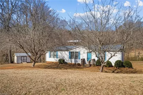 262 Wall Rd, Mayodan, NC 27027 photo 3