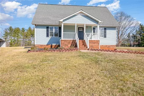 700 Spainhour Rd, King, NC 27021 photo 3