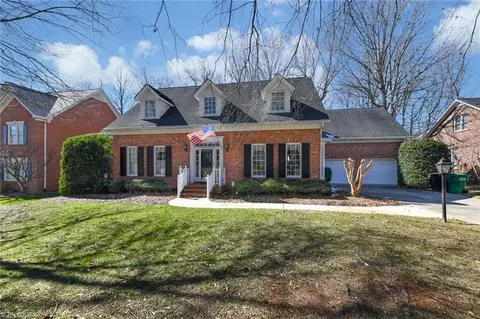 3007 Campfire Ct, Jamestown, NC 27282