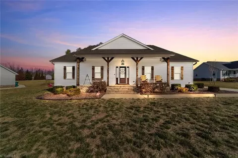 384 Twin Creeks Dr, Stokesdale, NC 27357