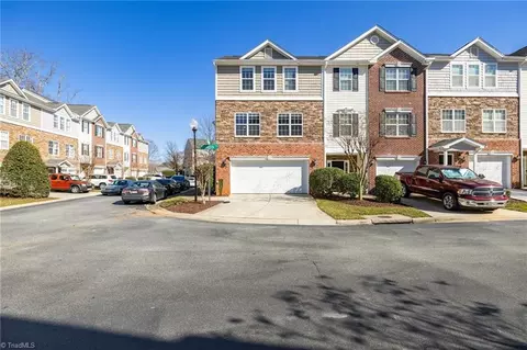 20 Dillingham Pl, Greensboro, NC 27455