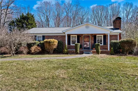 1105 Grinnell Ct, Lewisville, NC 27023