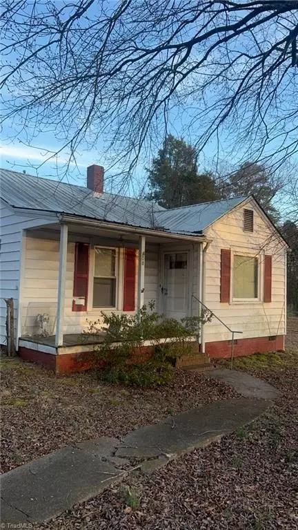 408 Moore Dr, Lexington, NC 27292