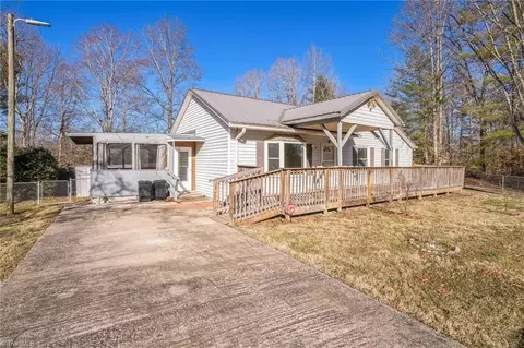 193 Crooked Bow Rd, North Wilkesboro, NC 28659