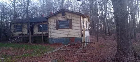 706 Stoney Hill Cir, Greensboro, NC 27406