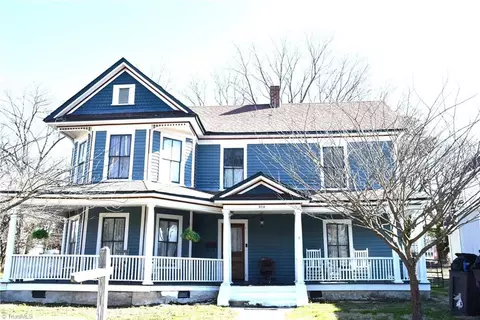 304 Oakwood St, High Point, NC 27262