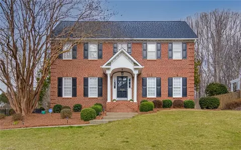 5020 Brookmere Ln, Winston Salem, NC 27106