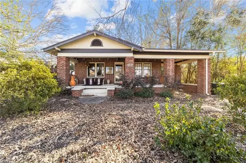 707 Englewood St, Greensboro, NC 27403