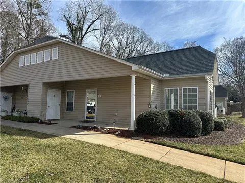 105 Brick Walk Ct, Mocksville, NC 27028