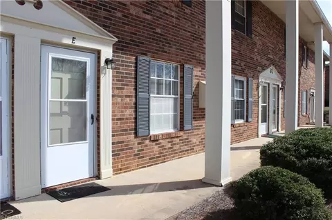 2315 Bay Meadows Ct #E, Winston Salem, NC 27103