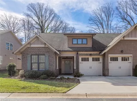 102 Beckham Dr, Greensboro, NC 27455