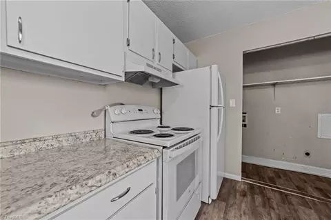 822 Fairview St, High Point, NC 27260 photo 7