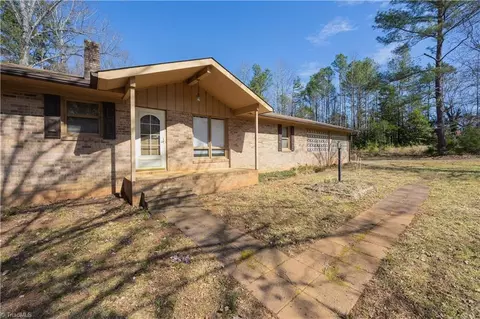 8184 W Us Highway 64, Trinity, NC 27370 photo 8