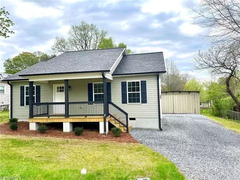 209 4th Ave S, Mayodan, NC 27027