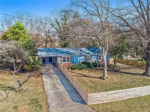 128 Greenwood St, Boonville, NC 27011