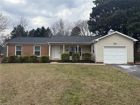118 Lillian Ct, Winston Salem, NC 27103