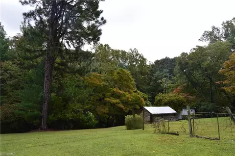 Exterior - 457 Ashley Loop, Eden, NC 27288 photo 10 of 11