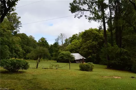 Exterior - 457 Ashley Loop, Eden, NC 27288 photo 2 of 11