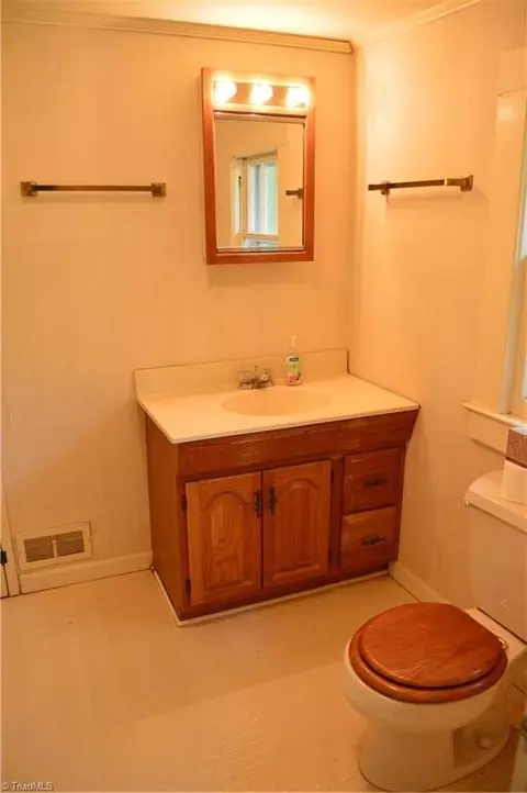 Bath - 457 Ashley Loop, Eden, NC 27288 photo 2 of 2