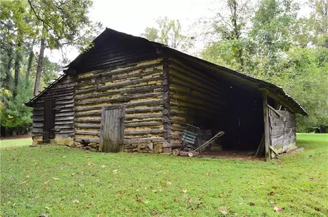 Exterior - 457 Ashley Loop, Eden, NC 27288 photo 7 of 11