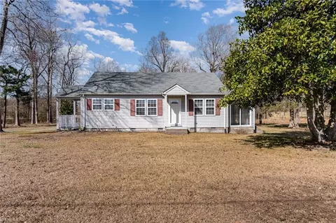 8608 Old 421 Rd, Liberty, NC 27298