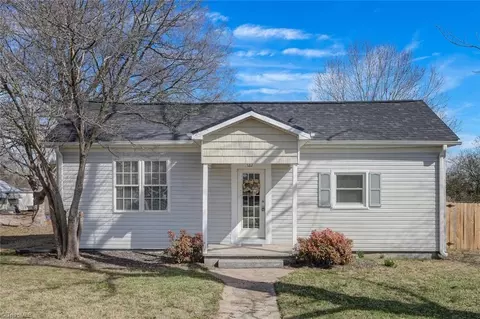 408 Merriman St, Eden, NC 27288