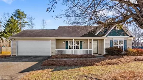 6807 Rangecrest Rd, Belews Creek, NC 27009