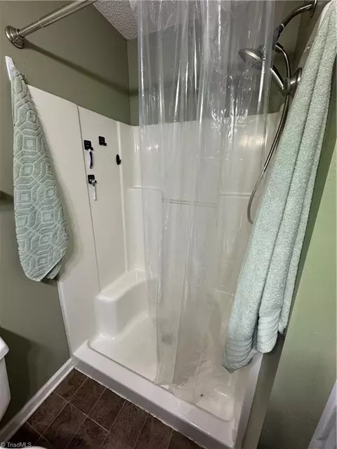 Bath - 303 Crestview Dr, King, NC 27021 photo 2 of 4