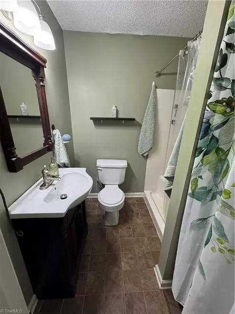 Bath - 303 Crestview Dr, King, NC 27021 photo 1 of 4