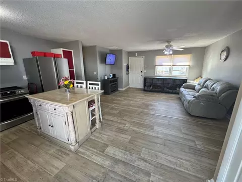 Living - 303 Crestview Dr, King, NC 27021 photo 2 of 3