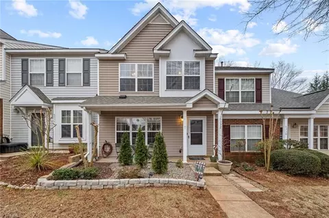 6332 Hibiscus Ct, Whitsett, NC 27377