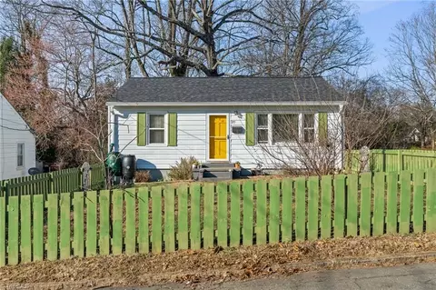 215 Brookline St W, Winston Salem, NC 27127