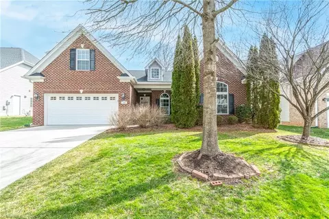 718 Beckwith Dr, Greensboro, NC 27410
