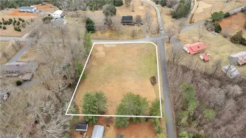 00 Berry Ln, Yadkinville, NC 27055