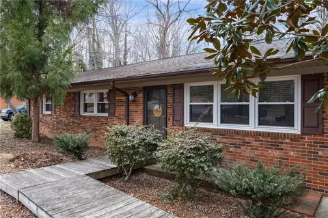 1319 Spry St, Greensboro, NC 27405