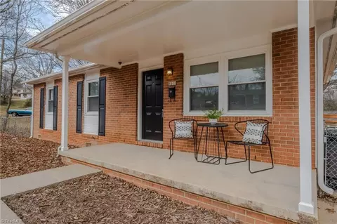 5211 Butterfield Dr, Winston Salem, NC 27105