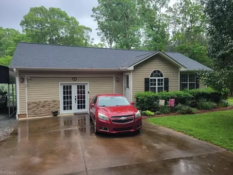 527 Owen Rd, Lexington, NC 27292