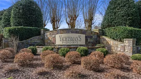 281 Spinnaker Ct, Lexington, NC 27292