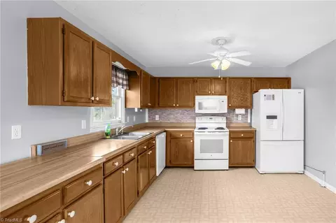 Kitchen - 7048 Kennedy Rd, Trinity, NC 27370 photo 3 of 3